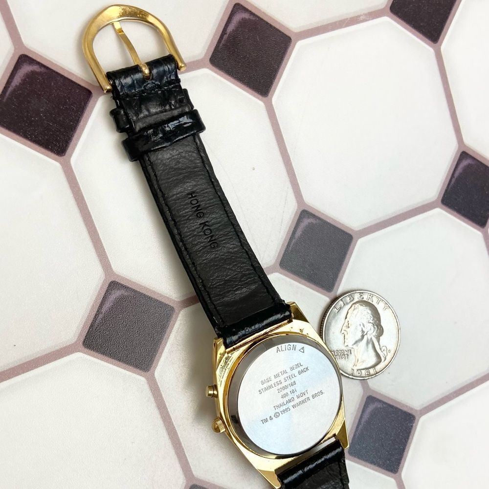 Vintage Armitron x Looney Tunes Pepe Le Pew Musical Watch “…Mood for Love” 🎵 - Picture 16 of 17